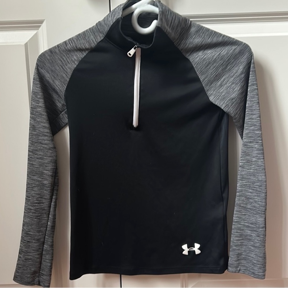 UA Black/Gray HeatGear long sleeves 1/4 zip top for youth kidsYMD